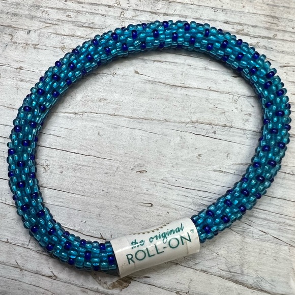 ❤️ Aid through trade roll on bracelets! 🆕 Boho! Beautiful blue colors! Set of 3 - Picture 7 of 7